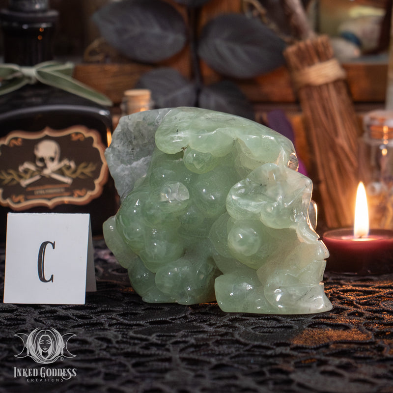 Load image into Gallery viewer, Prehnite Skull for Prophetic Magick