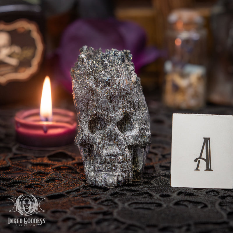 Load image into Gallery viewer, Unicorn Poop Skull for Spirit Communication