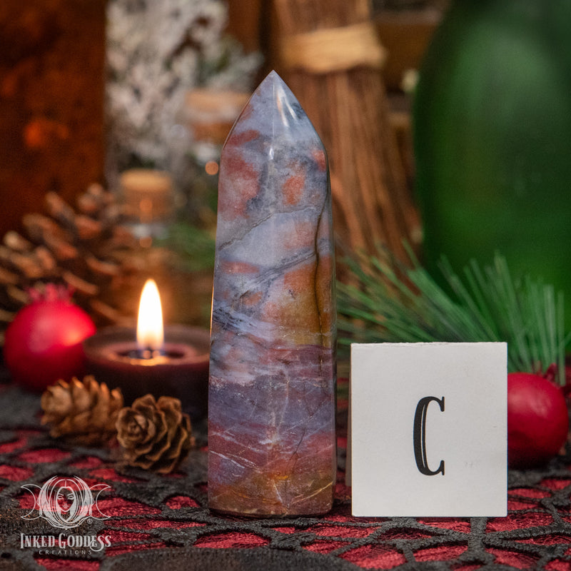 Load image into Gallery viewer, Violet Agate Tower for Radiating Divine Femininity