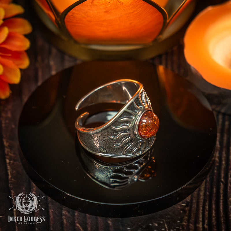 Load image into Gallery viewer, Amber Sun Sterling Silver Adjustable Ring for Summer Energy
