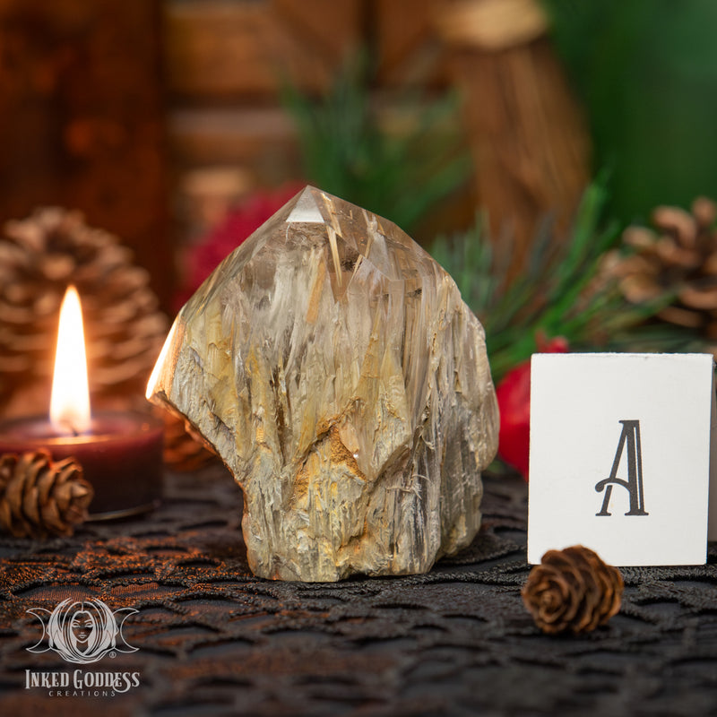 Load image into Gallery viewer, Amphibole Quartz Geometric for Amplified Psychic Energy
