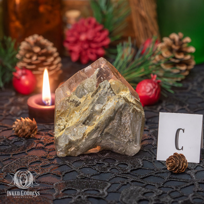 Load image into Gallery viewer, Amphibole Quartz Geometric for Amplified Psychic Energy
