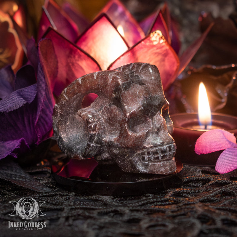 Load image into Gallery viewer, Arfvedsonite Garnet Ram Skull for Spiritual Fortitude
