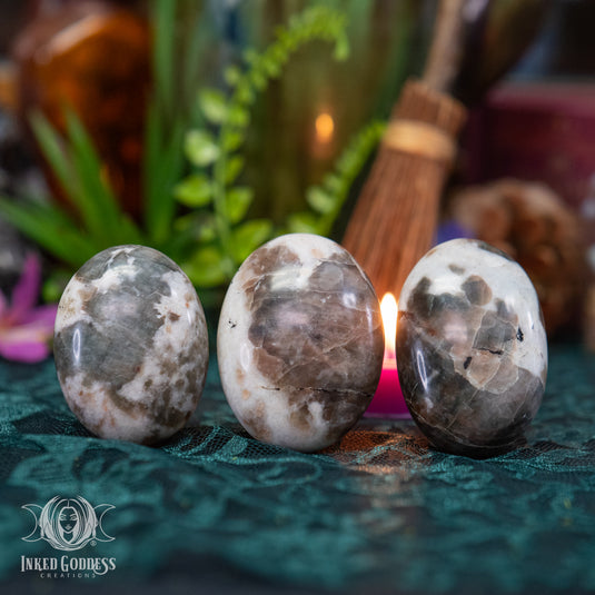 Cat's Eye Palm Stone for Positive Vibes