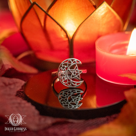 Celtic Knot Moon Sterling Silver Ring for Cosmic Energy