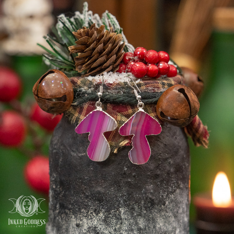 Load image into Gallery viewer, Dyed Agate Mushroom Earrings for Playful Cottagecore Vibes
