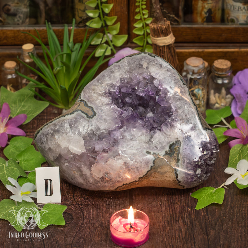 Load image into Gallery viewer, Eclectic Amethyst Geode for Flowing Spiritual Energy
