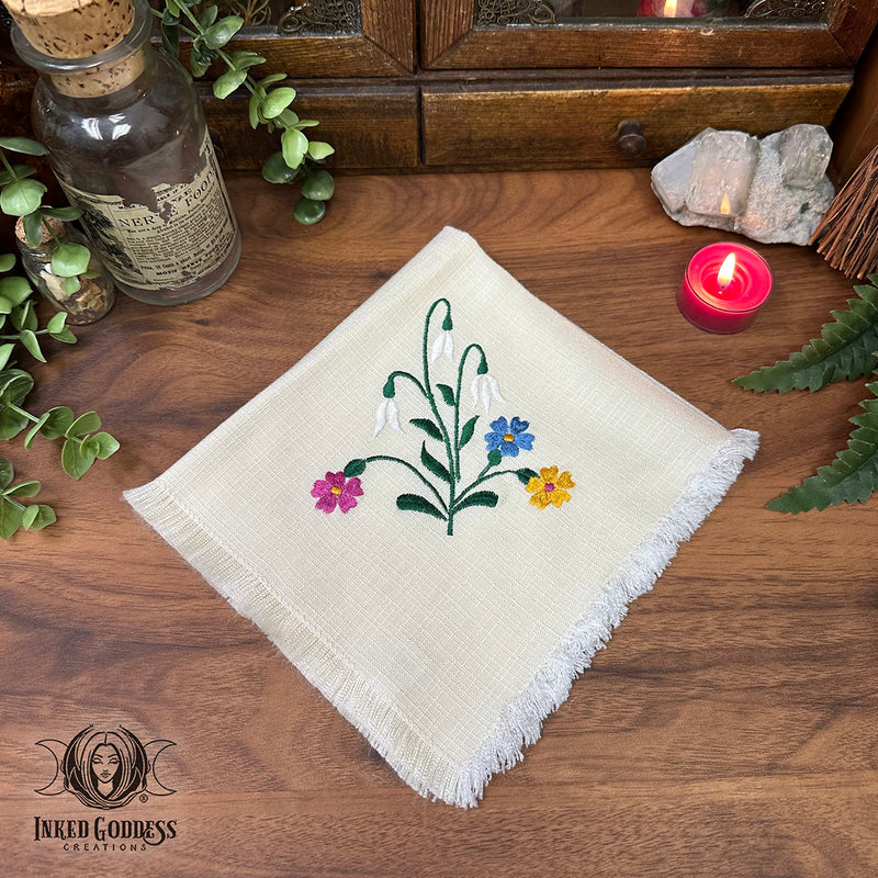 Load image into Gallery viewer, Embroidered Flower Square Altar Cloth for Vintage Witch Vibes
