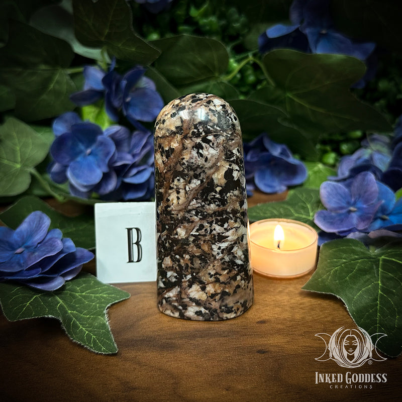 Load image into Gallery viewer, Franklinite, Willemite, Calcite Bloop for Amplifying Your Glow
