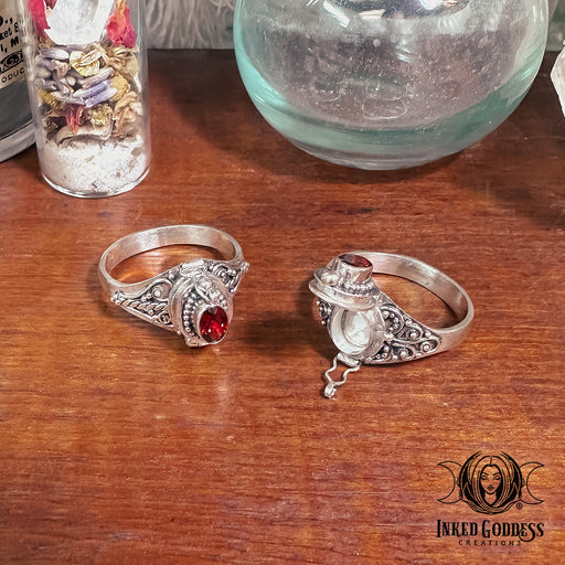 Garnet Sterling Silver Poison Ring - Size 9.5
