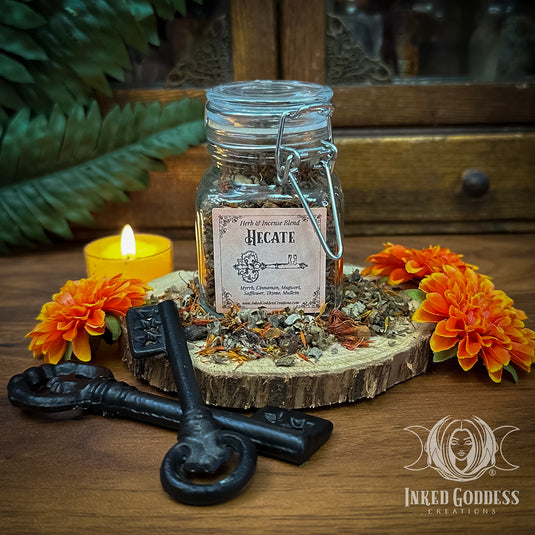 Hecate Herb Blend for Crossroads Magick, Prophecy & New Beginnings