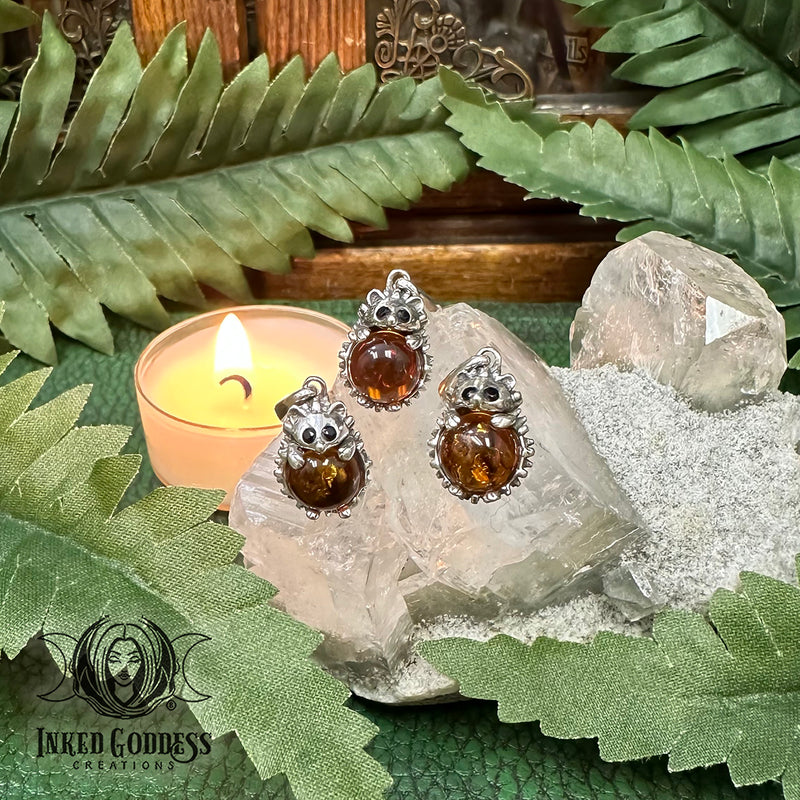 Load image into Gallery viewer, Hedgehog Amber Sterling Silver Pendant for Spiritual Boundaries
