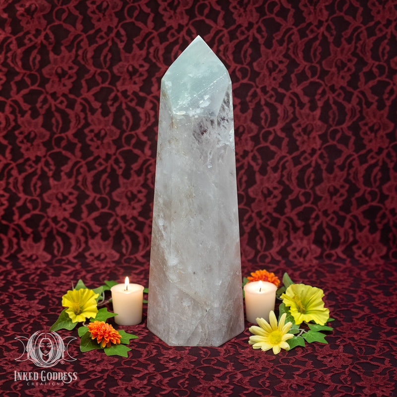 Load image into Gallery viewer, Huge Green Phantom Quartz for Massive Good Luck
