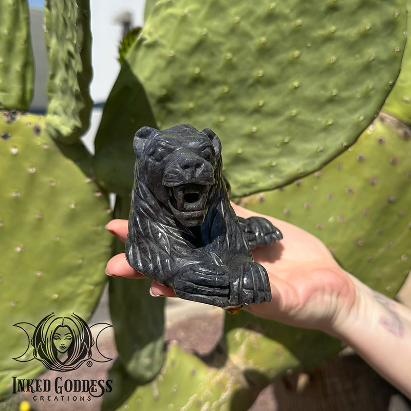 Load image into Gallery viewer, Iolite with Sunstone Carved Lion for Strength &amp; Wisdom
