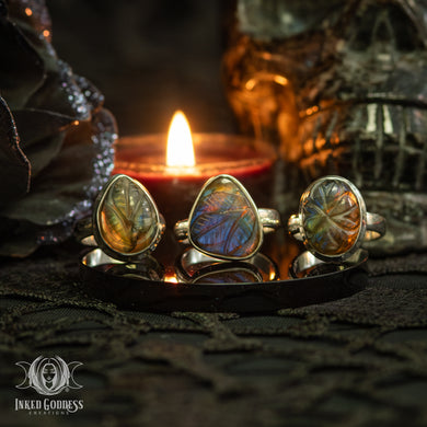 Labradorite Carved Leaves Sterling Silver Ring for Heightened Intuition