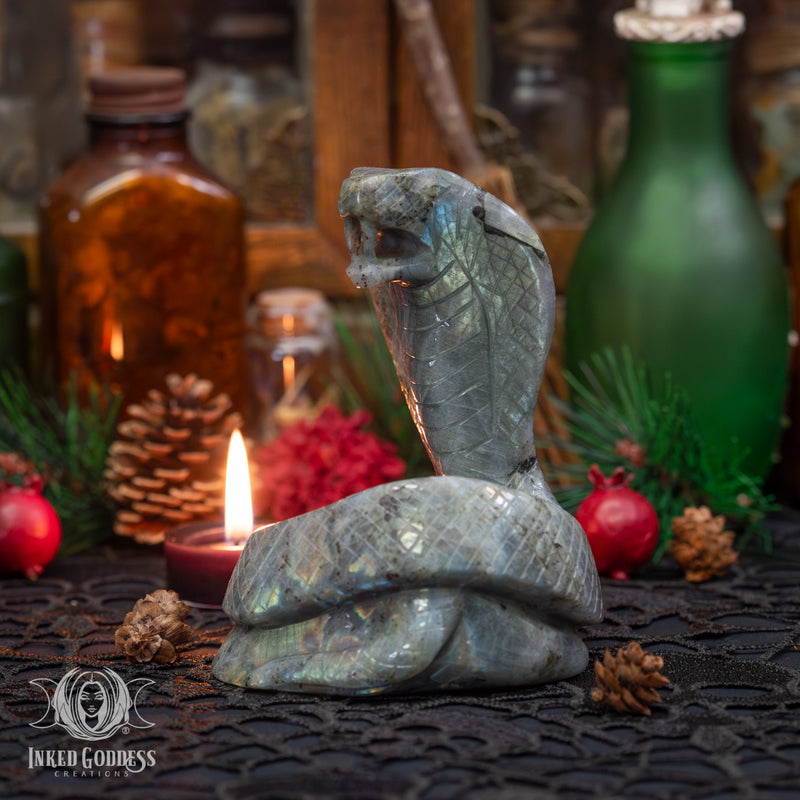 Load image into Gallery viewer, Labradorite Cobra for Spiritual Transformation
