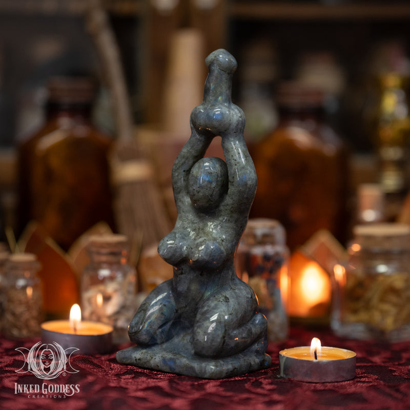 Load image into Gallery viewer, Labradorite Goddess Holding Phallus for Sexy Feminine Energy
