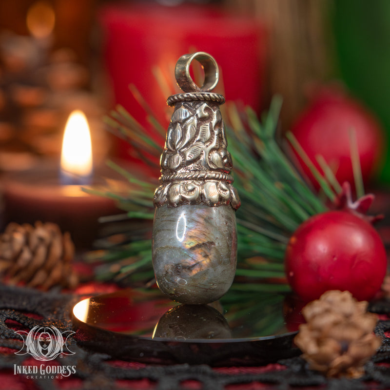 Load image into Gallery viewer, Labradorite Teardrop Tibetan Necklace for Transformation
