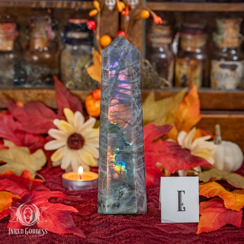 Load image into Gallery viewer, Labradorite Tower for Intuition
