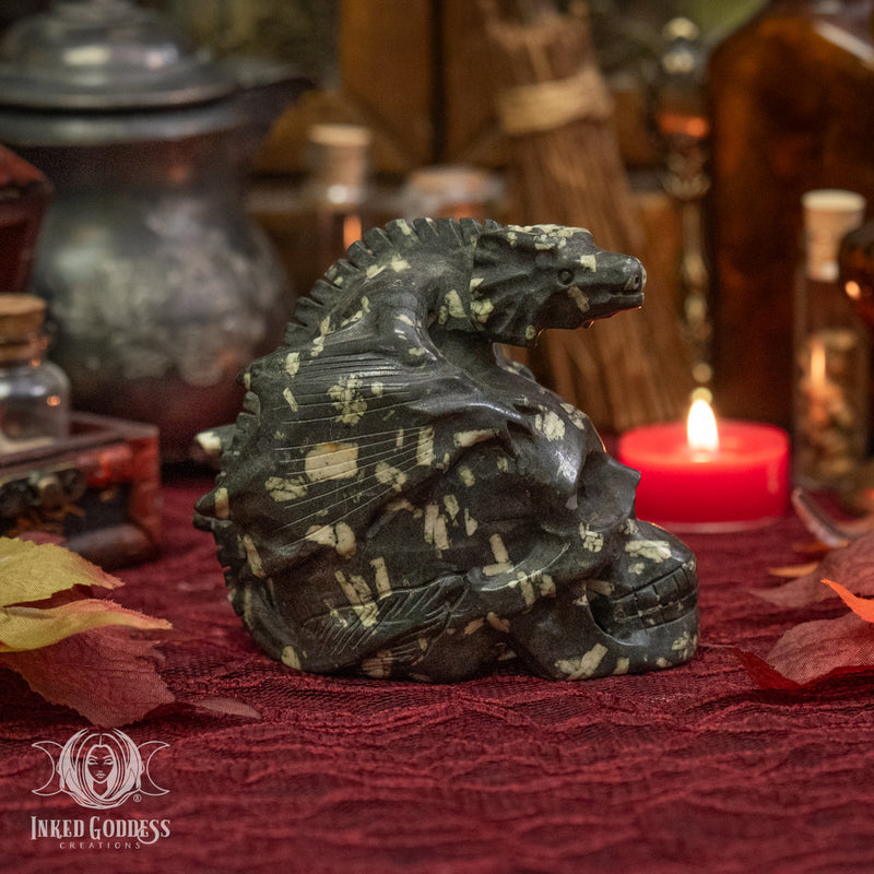 Load image into Gallery viewer, Lakelandite Skull with Dragon for Hella Powerful Grounding
