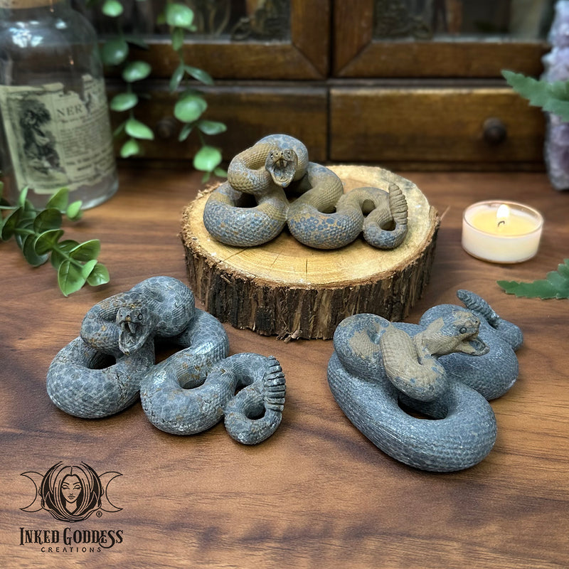 Load image into Gallery viewer, Matte Leopardskin Jasper Striking Snake for Powerful AF Protection
