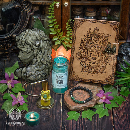 Medusa Mega Set for Female Empowerment