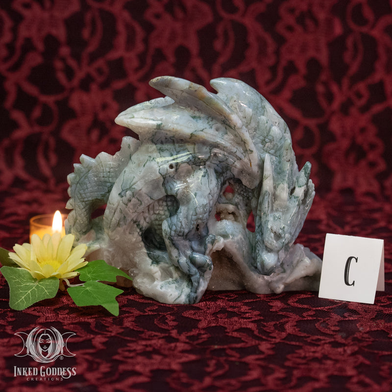 Load image into Gallery viewer, Moss Agate Dragon for Magickal Strength
