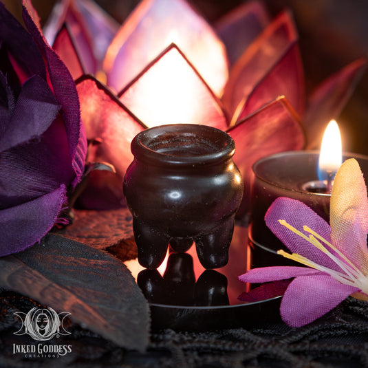 Obsidian Cauldron for Grounded Magick