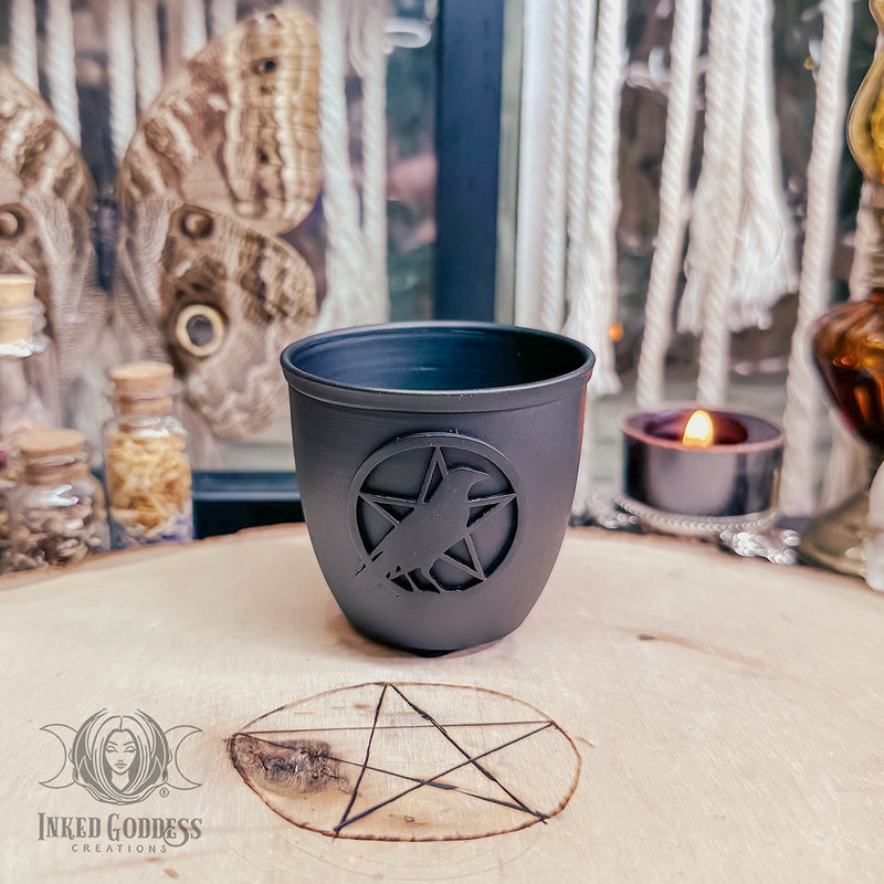 Load image into Gallery viewer, Pentacle with Raven Mini Candle Pot for Samhain Vibes
