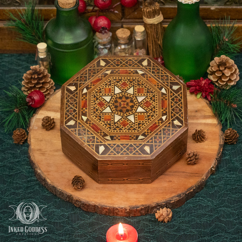 Load image into Gallery viewer, Protection Vintage Box Set- OOAK
