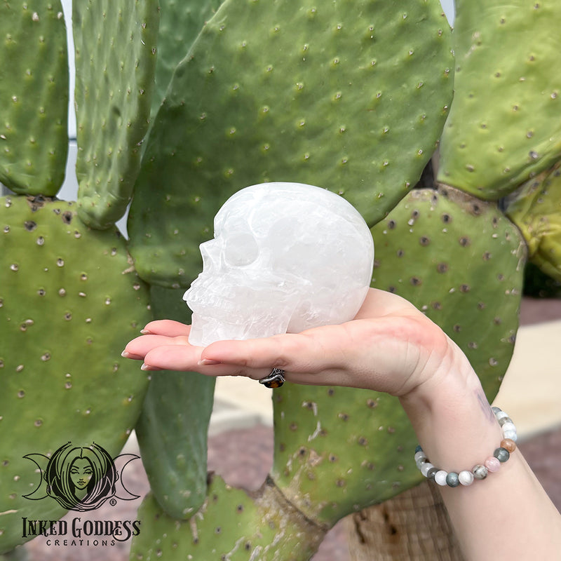 Load image into Gallery viewer, Quartz Carved Skull for Accessing the Spirit Realm
