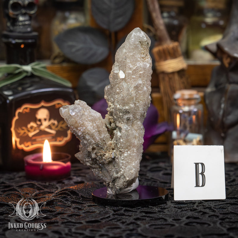 Load image into Gallery viewer, Skeletal Quartz &quot;Finger&quot; for Contacting the Divine
