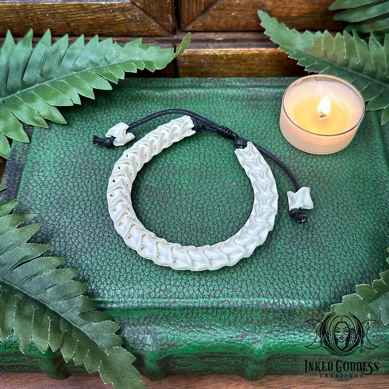 Load image into Gallery viewer, Snake Vertebrae Adjustable Bracelet for Transformation Magick

