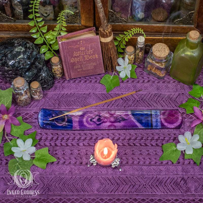 Load image into Gallery viewer, Spiral Goddess Glass Incense Holder for Divine Feminine Energy
