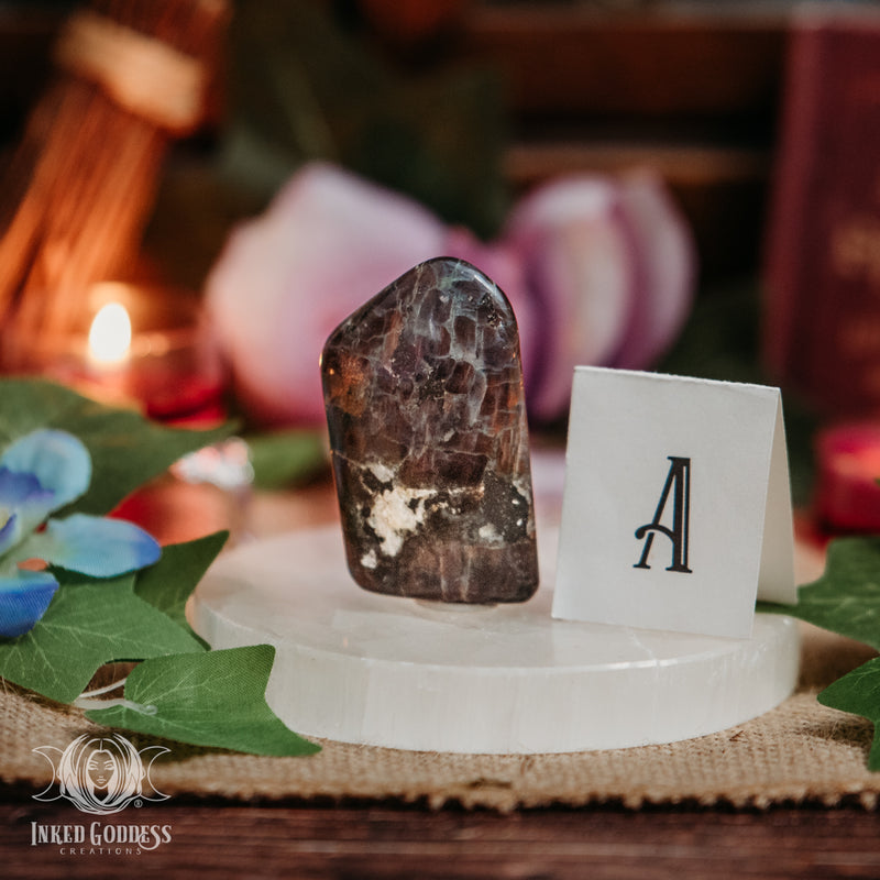 Load image into Gallery viewer, Sunstone and Iolite Freeform for Soul Alignment
