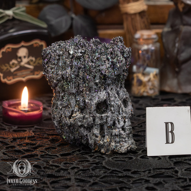 Load image into Gallery viewer, Unicorn Poop Skull for Spirit Communication
