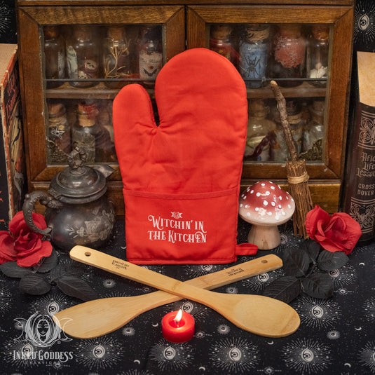 Witchin' In The Kitchen Oven Mitt & Bamboo Spoon Set for Recipe Crafting